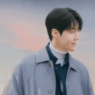 粉絲拍下的金宣虎瞬間