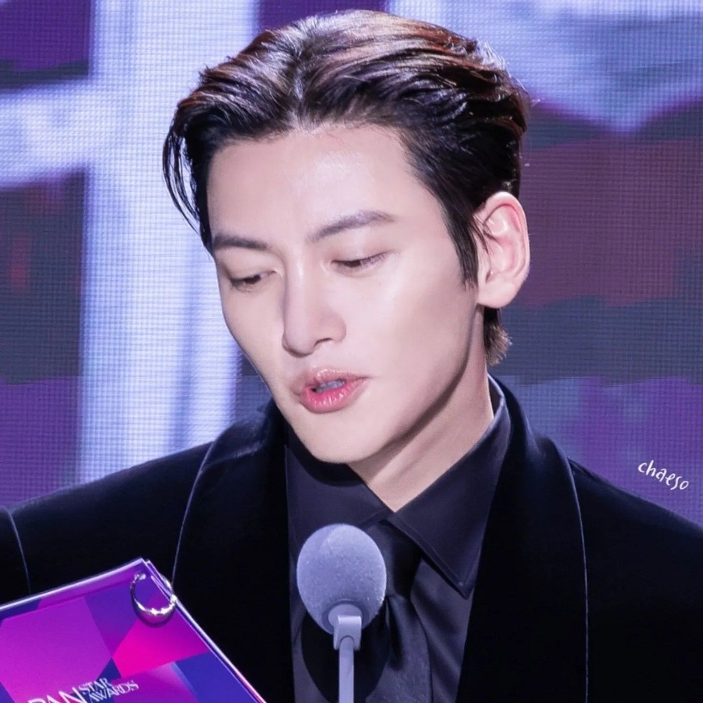 Behind-the-scenes cut of Ji Changwook