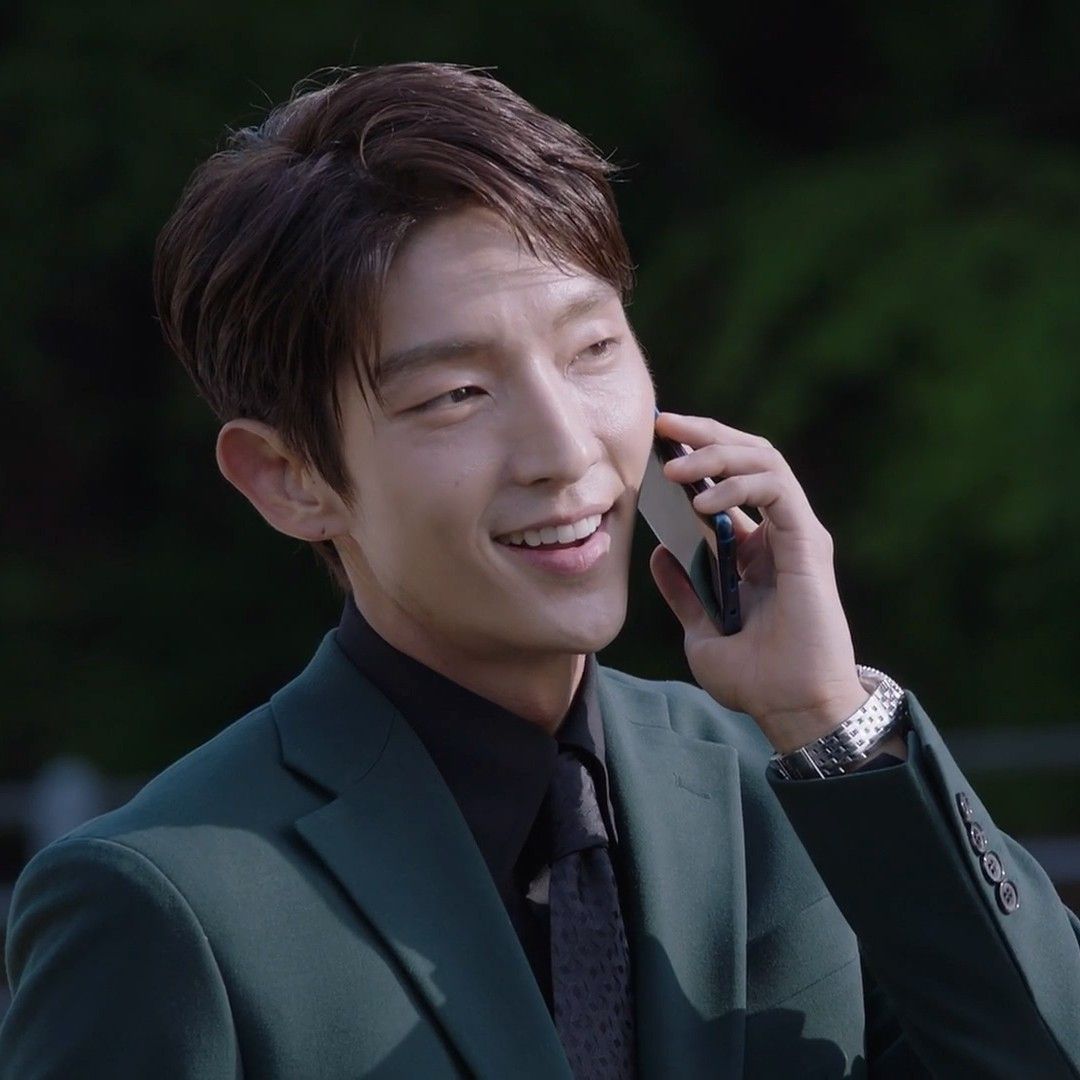 Latest photo of Lee Joongi