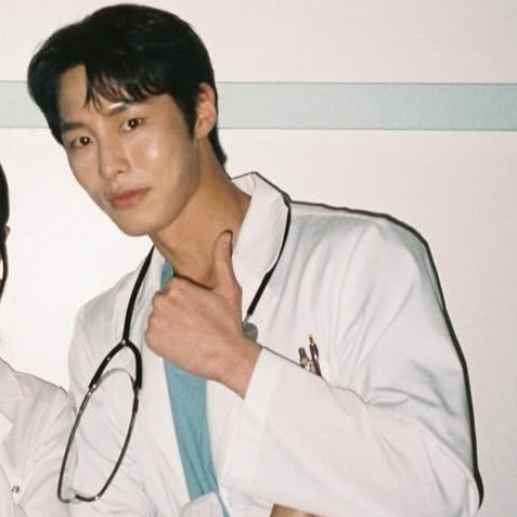 A moment captured by a fan of Lee Jaewook