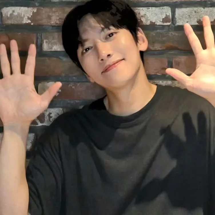 Latest photo of Ji Changwook