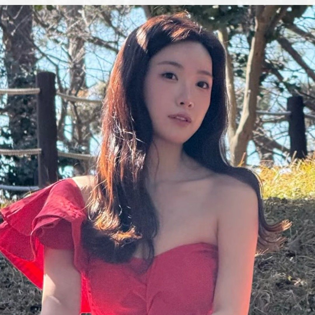 Recent activity shot of Ryu Wonjung