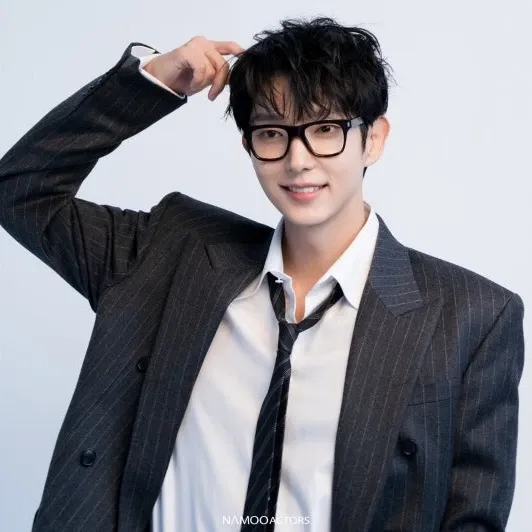 Latest photo of Lee Joongi