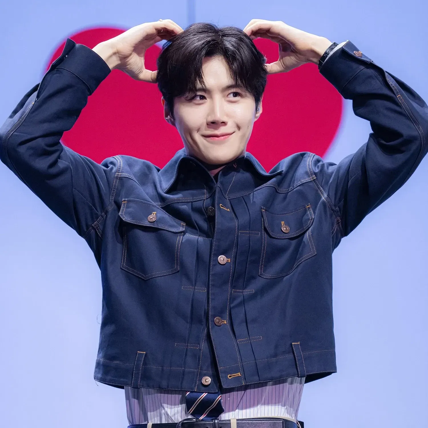Foto kegiatan terbaru dari Kim Seonho