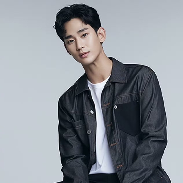 A moment captured by a fan of Kim Soohyun