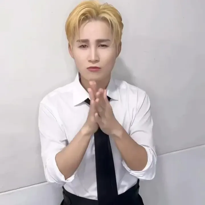 김희재의 비하인드 컷