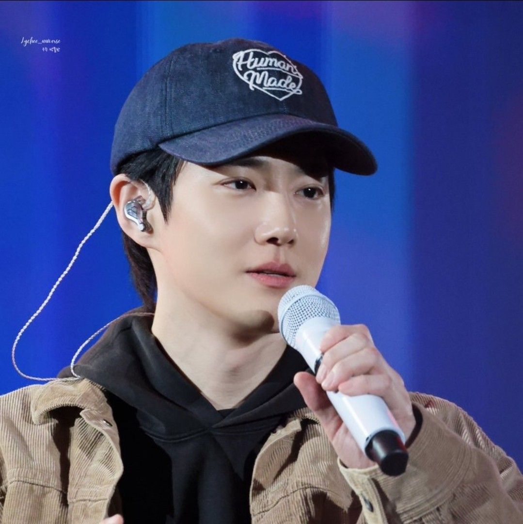 粉絲拍下的Suho瞬間