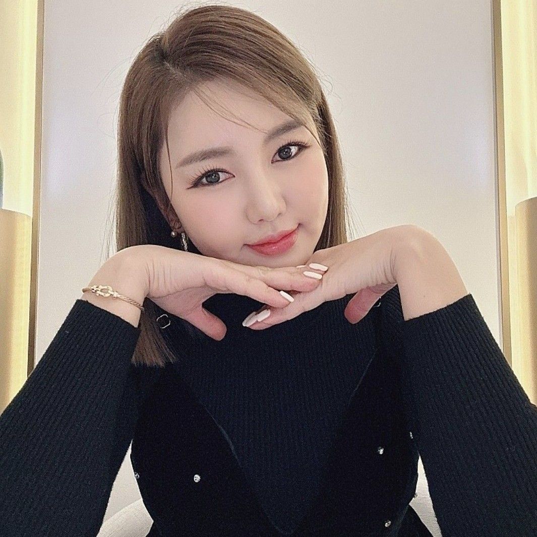 ソン・ガインの最近の活動ショット