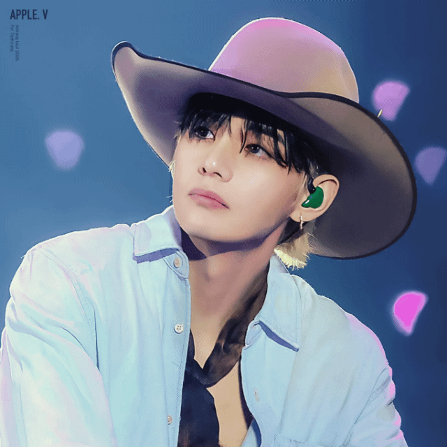 Recent activity shot of Kim Taehyung (V)