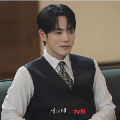 김정현의 비하인드 컷