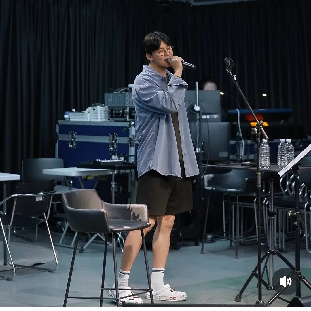 Behind-the-scenes cut of Kim Namgil