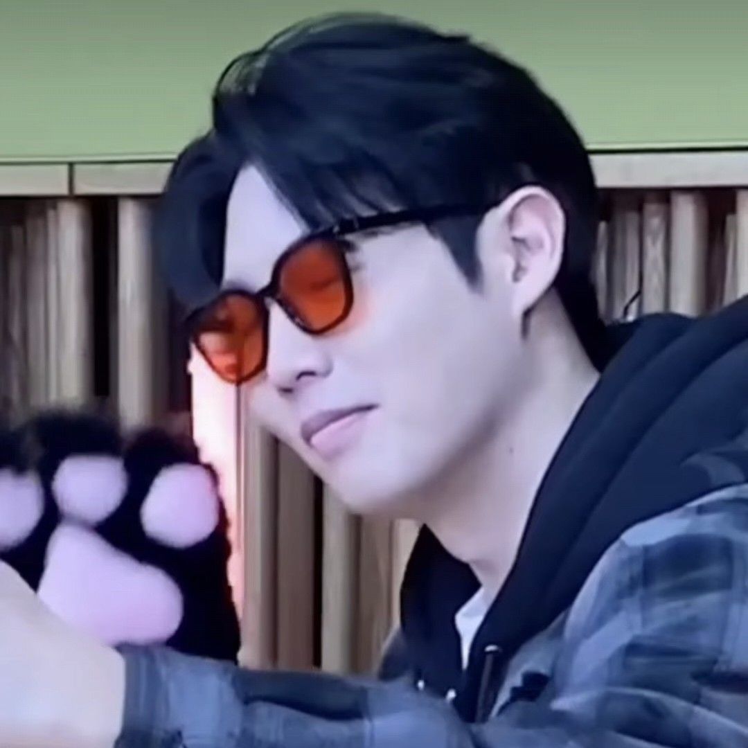 Recent activity shot of Son Taejin