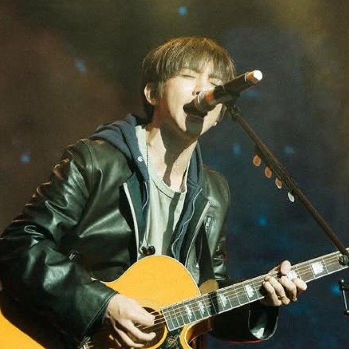 Latest photo of Lee Seungyoon