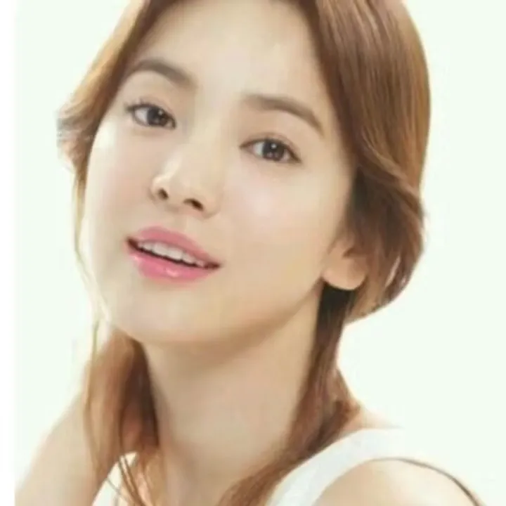Recent activity shot of Song Hyekyo