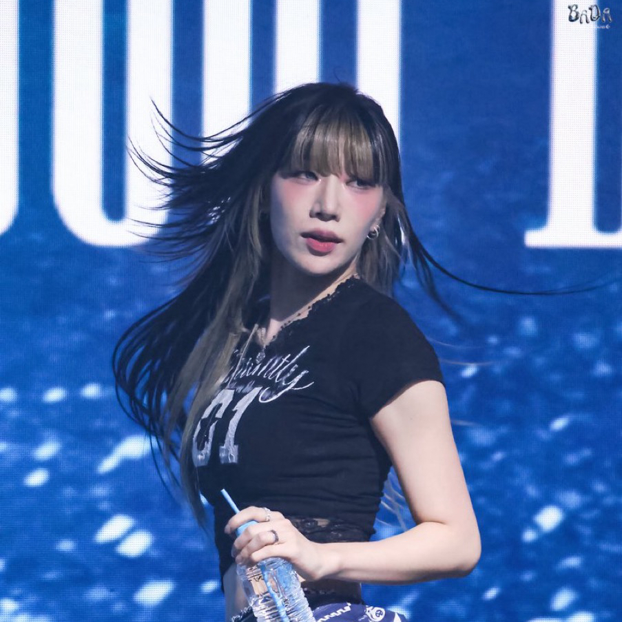 A moment captured by a fan of BADA