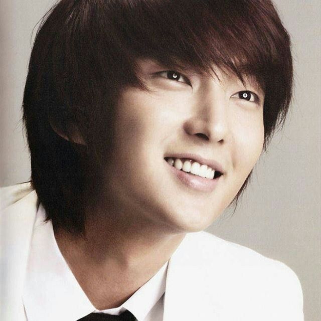 A moment captured by a fan of Lee Joongi