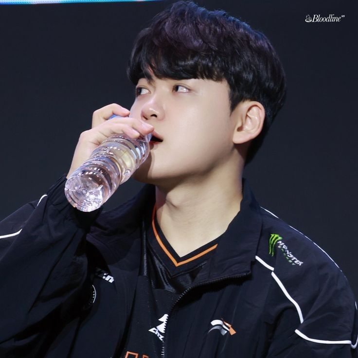 Foto terbaru dari Gumayusi