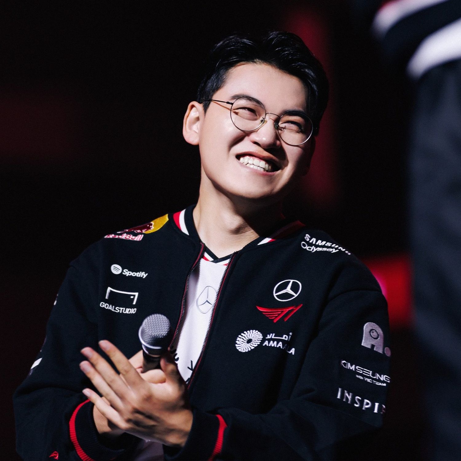 Cuplikan di balik layar dari Gumayusi