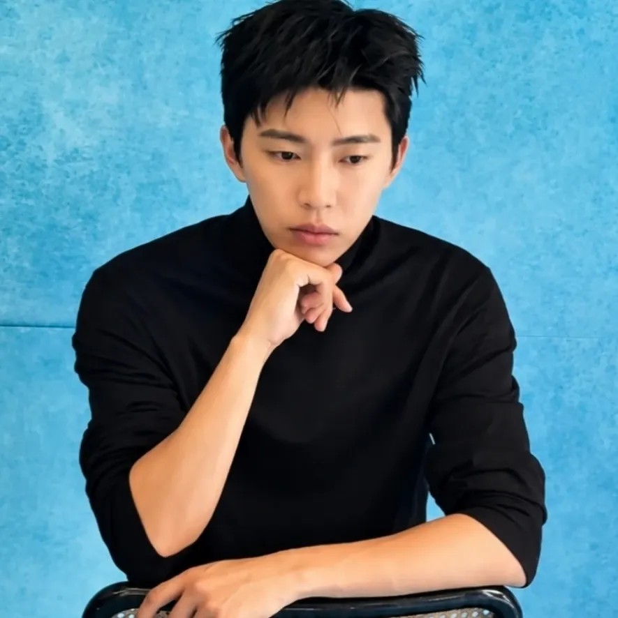 Cuplikan di balik layar dari Lim Youngwoong