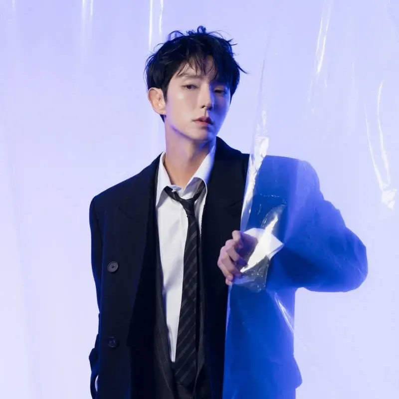 이준기 최근 활동샷