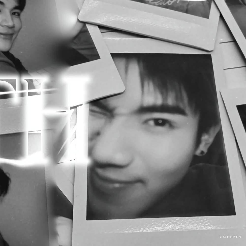 A moment captured by a fan of Fourth