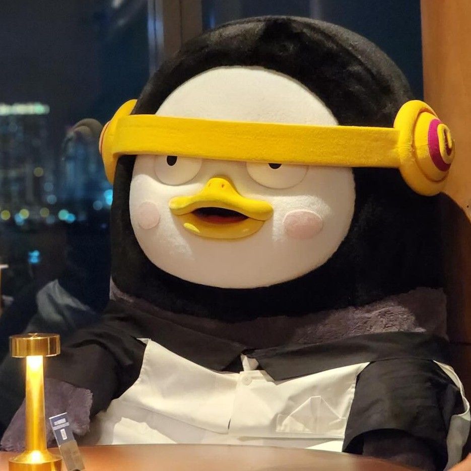 ペンスの最近の活動ショット