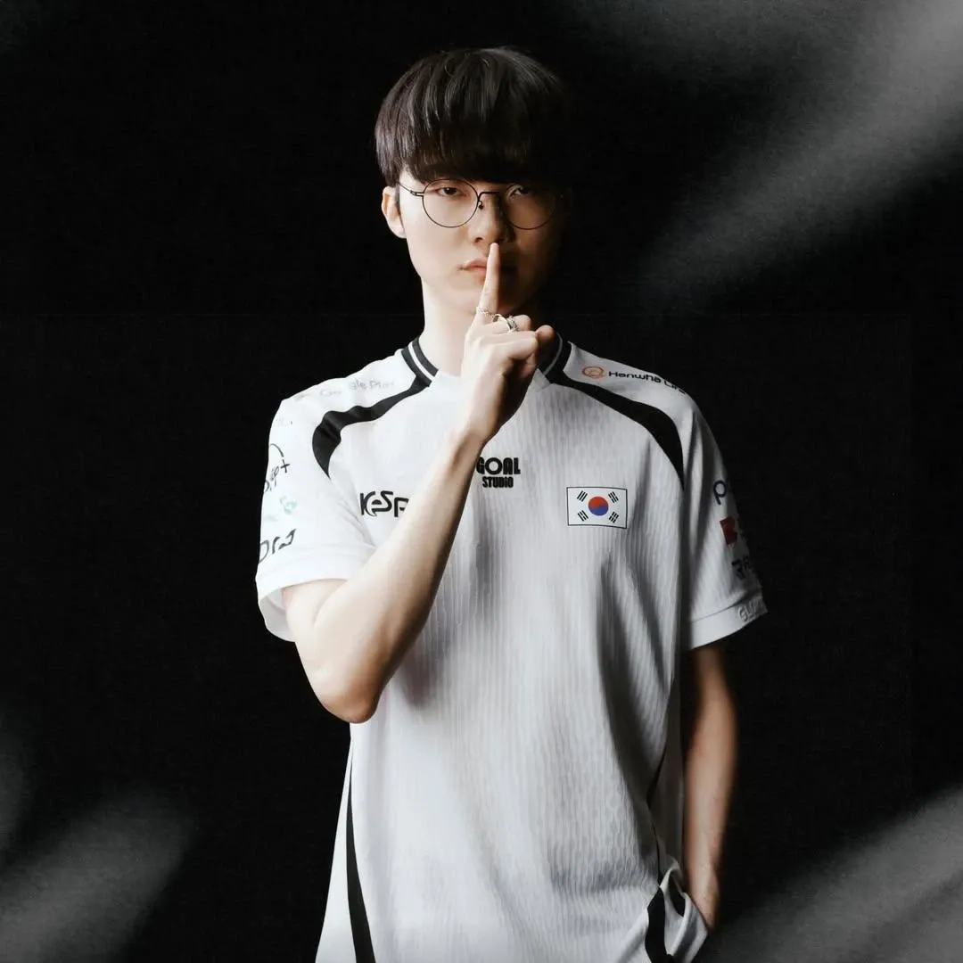 Cuplikan di balik layar dari Faker