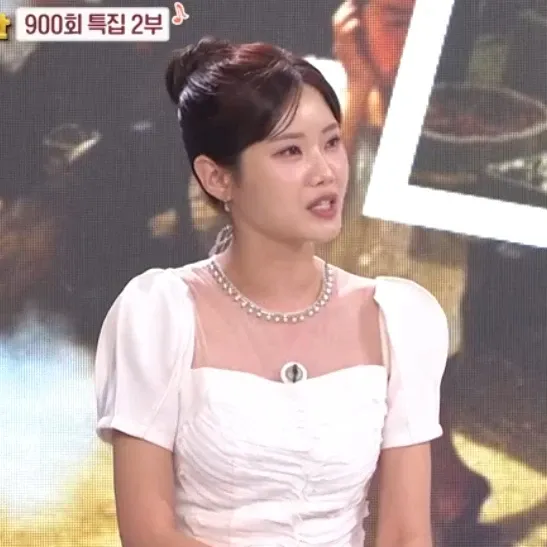 A moment captured by a fan of Bae Ahyeon