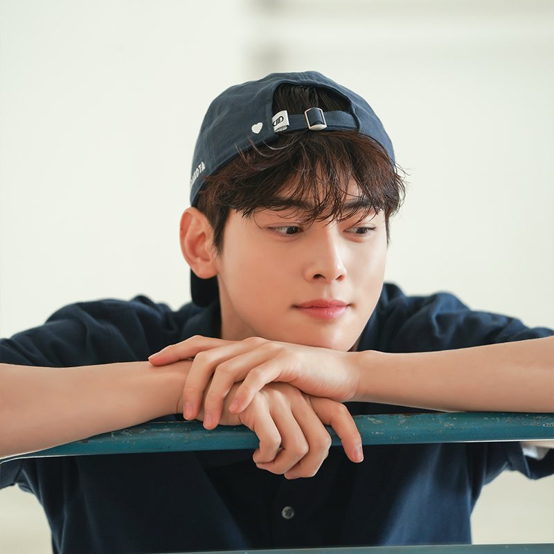 Foto kegiatan terbaru dari Cha Eunwoo