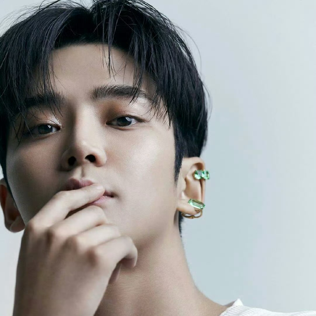 Cuplikan di balik layar dari Rowoon