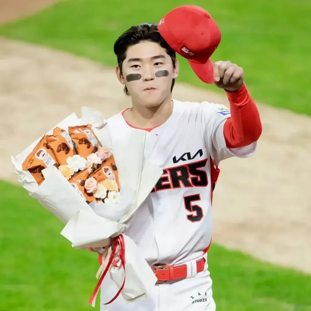 A moment captured by a fan of Kim Doyoung