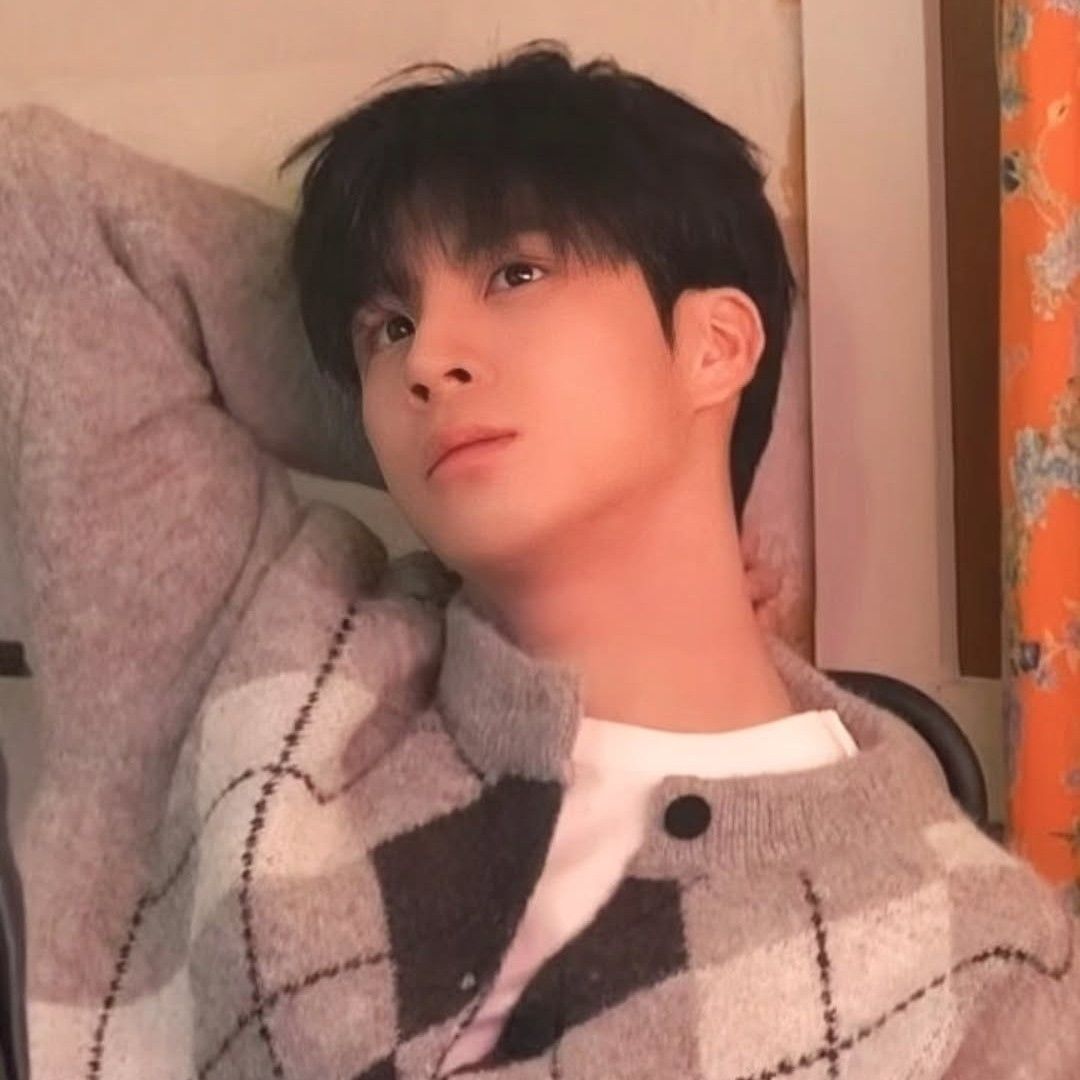 Foto kegiatan terbaru dari Jeong Dongwon