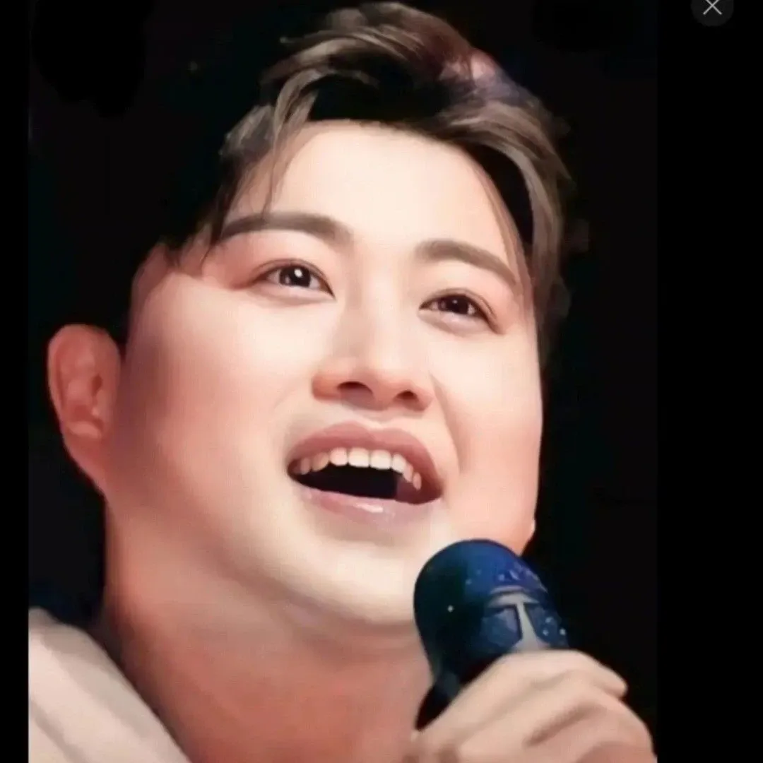 Behind-the-scenes cut of Kim Hojoong