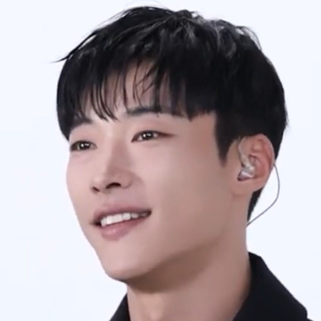 Recent activity shot of Woo Dohwan