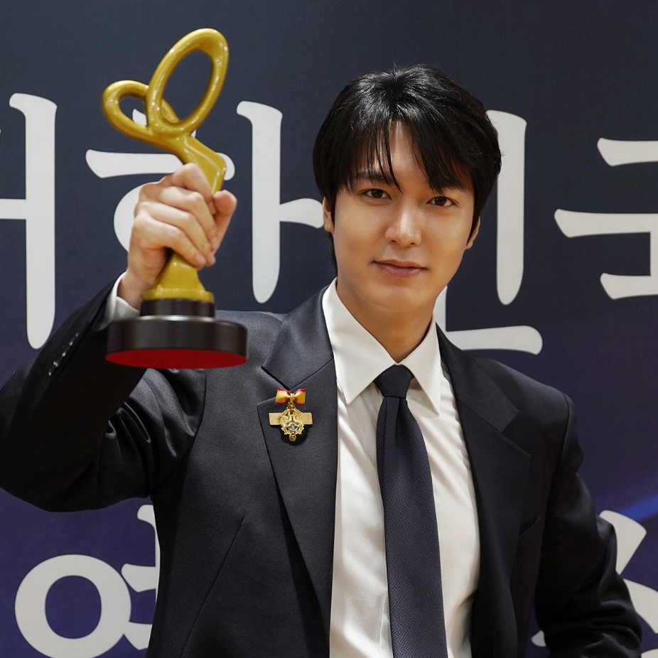 Recent activity shot of Lee Minho