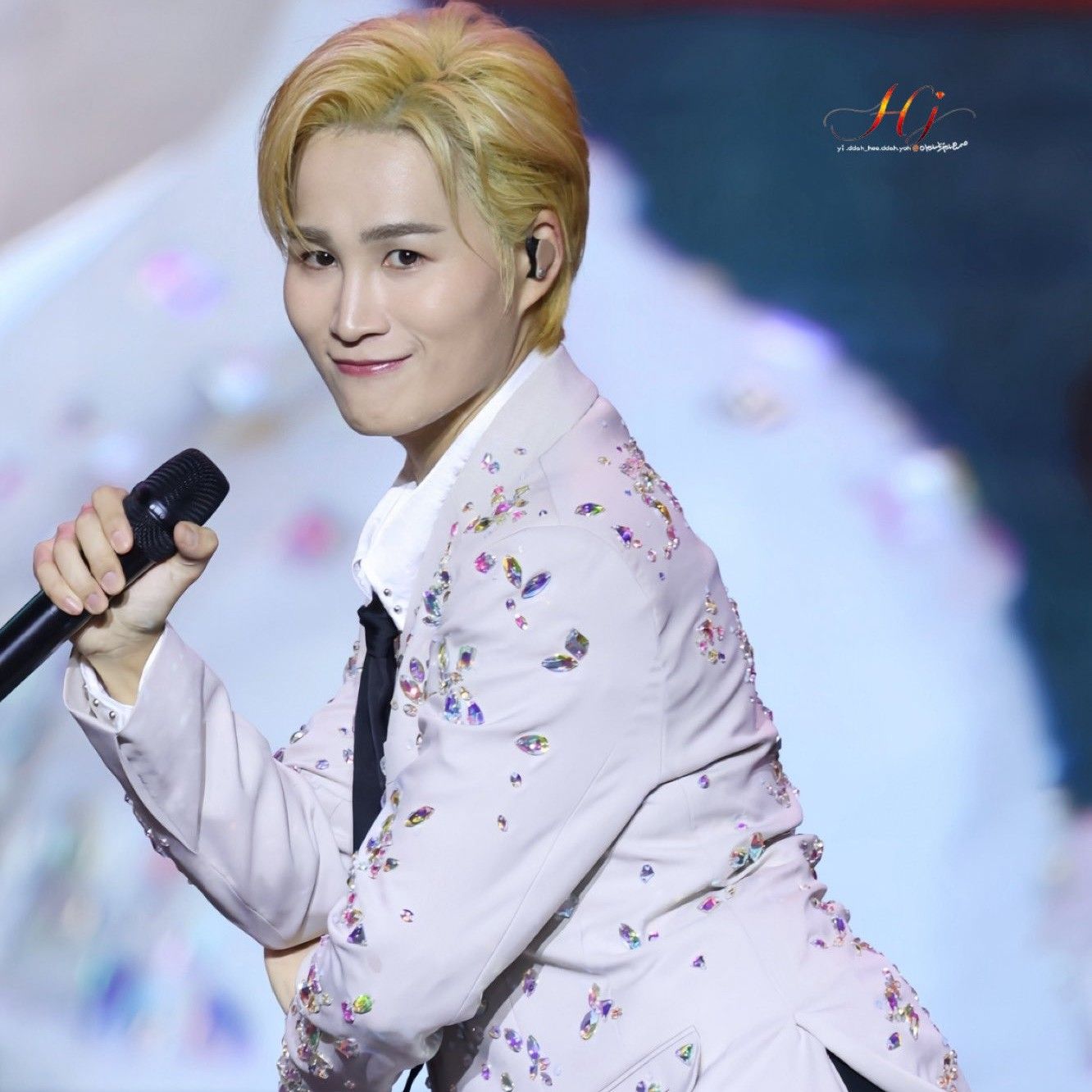 김희재의 최신 사진