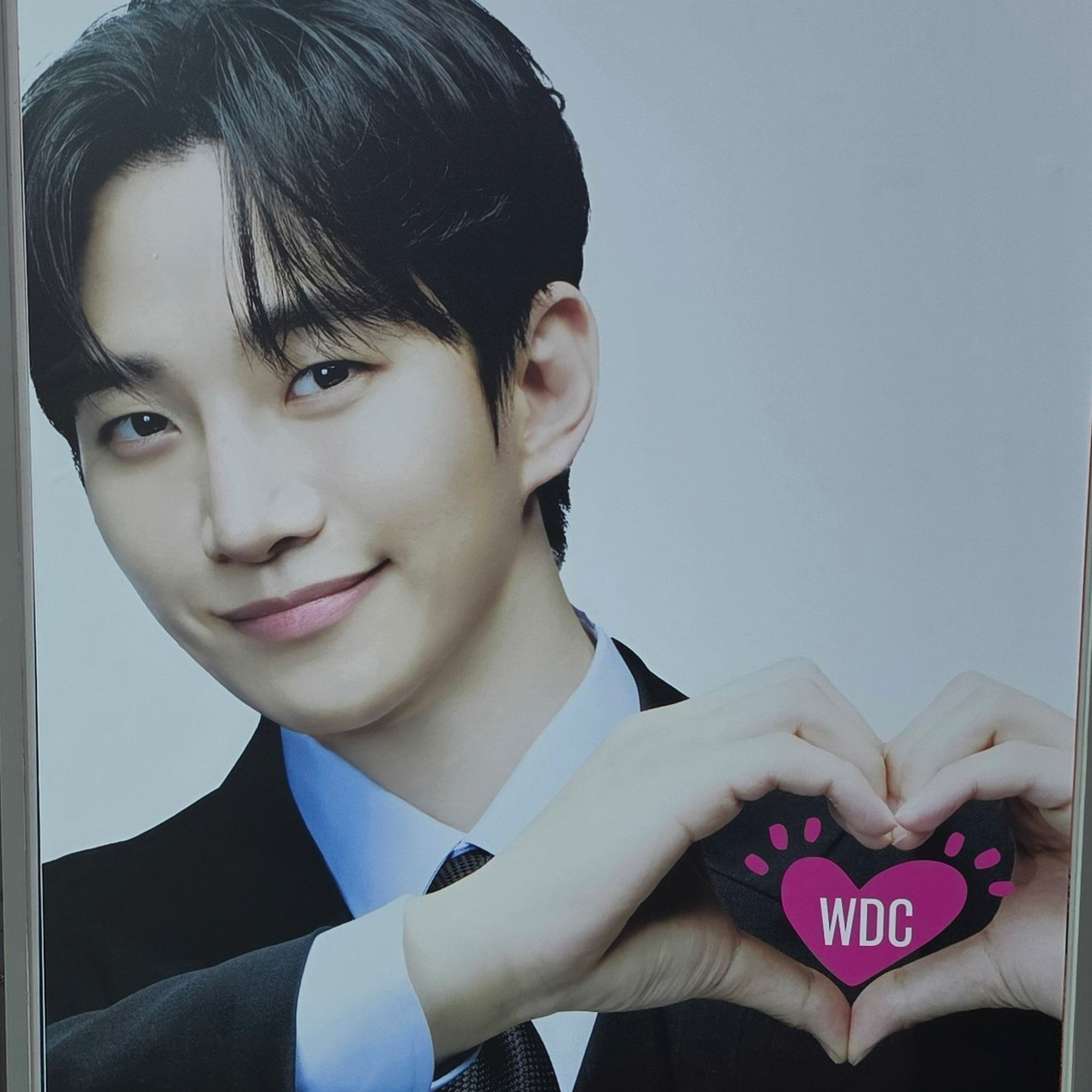 イ・ジュノの最近の活動ショット