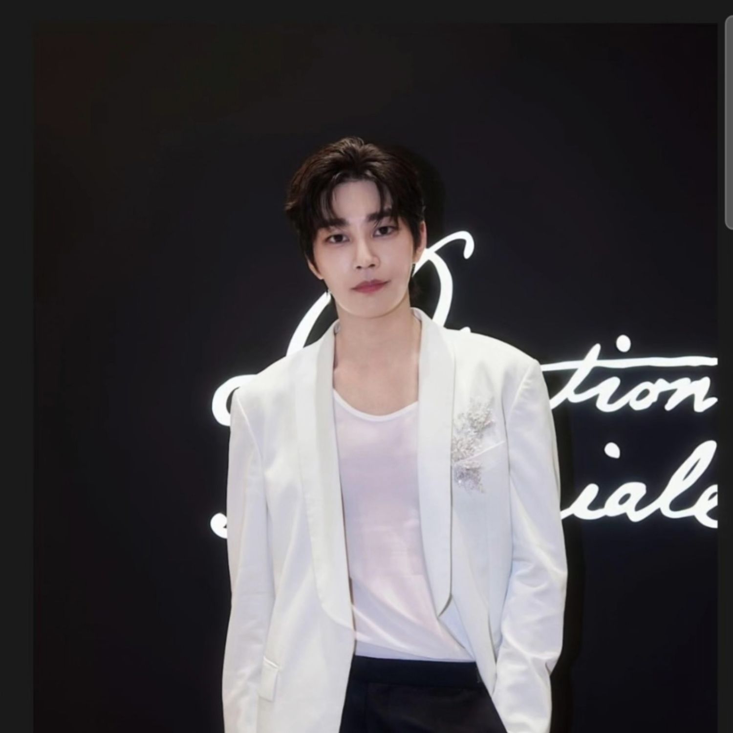 Currently spotlighted celeb post