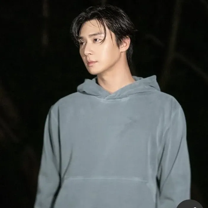 Behind-the-scenes cut of Park Seojoon
