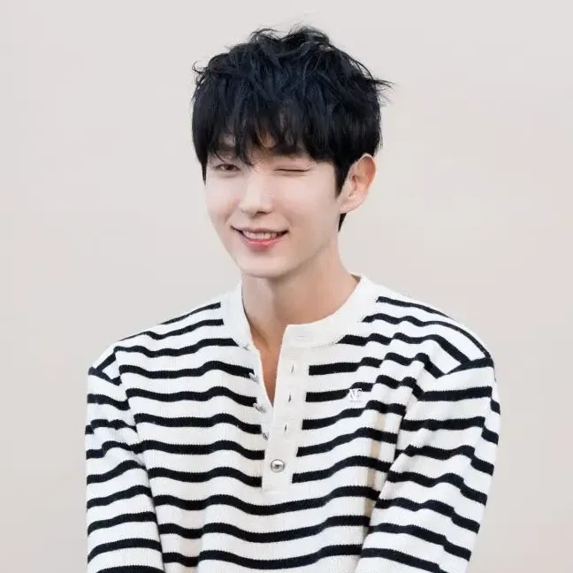 Latest photo of Lee Joongi