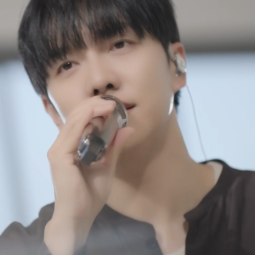 Foto terbaru dari Lee Seunggi