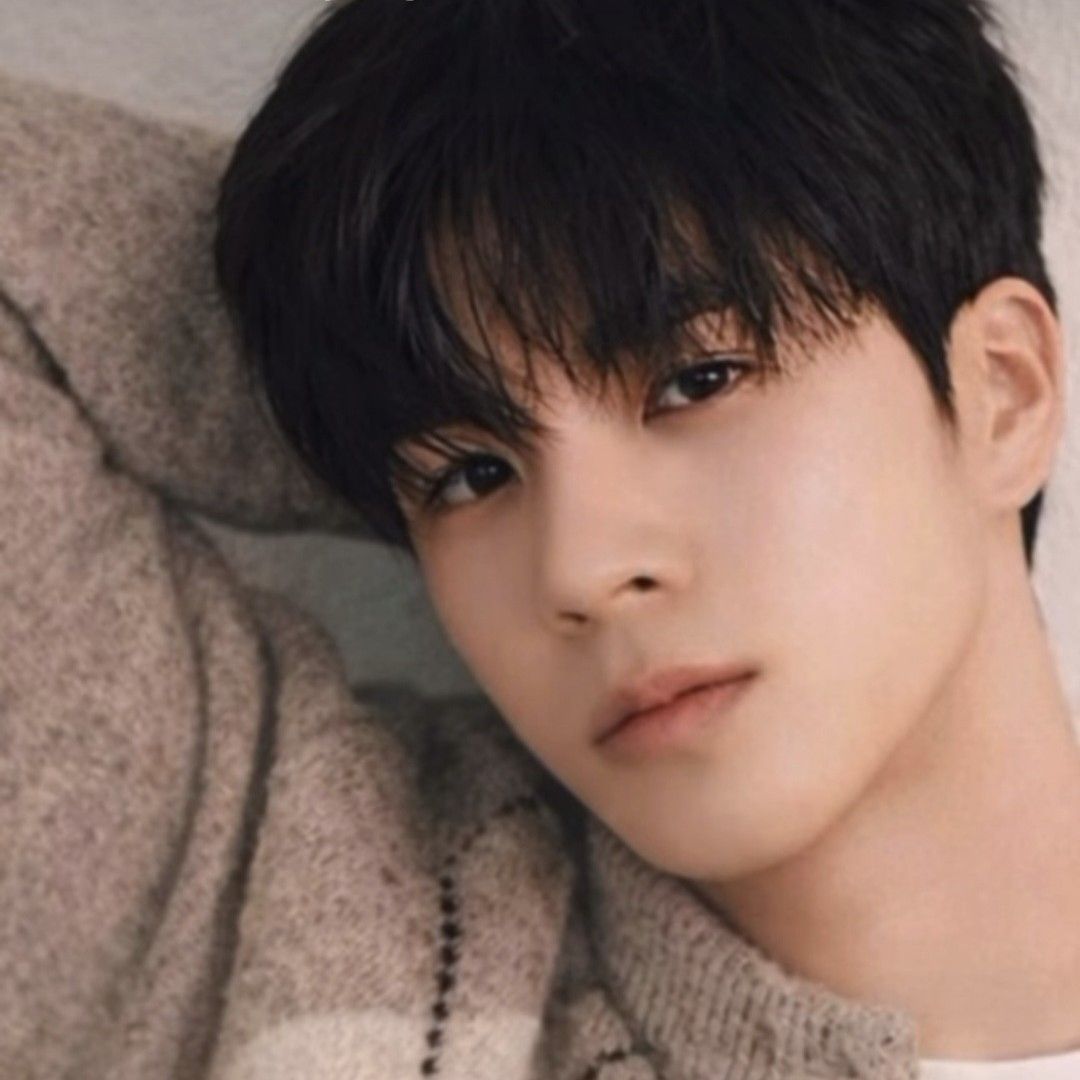 Foto terbaru dari Jeong Dongwon