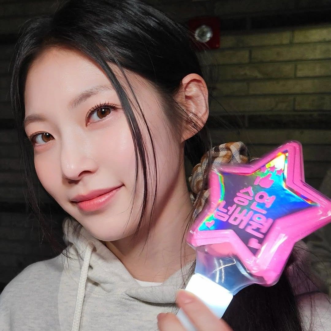 Recent activity shot of Gong Seungyeon