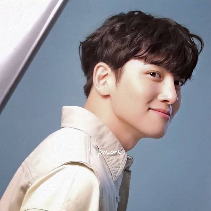 池昌旭的最新照片