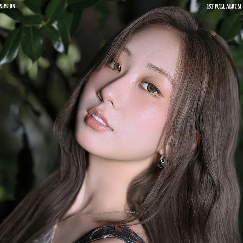 Behind-the-scenes cut of Jeon Yujin