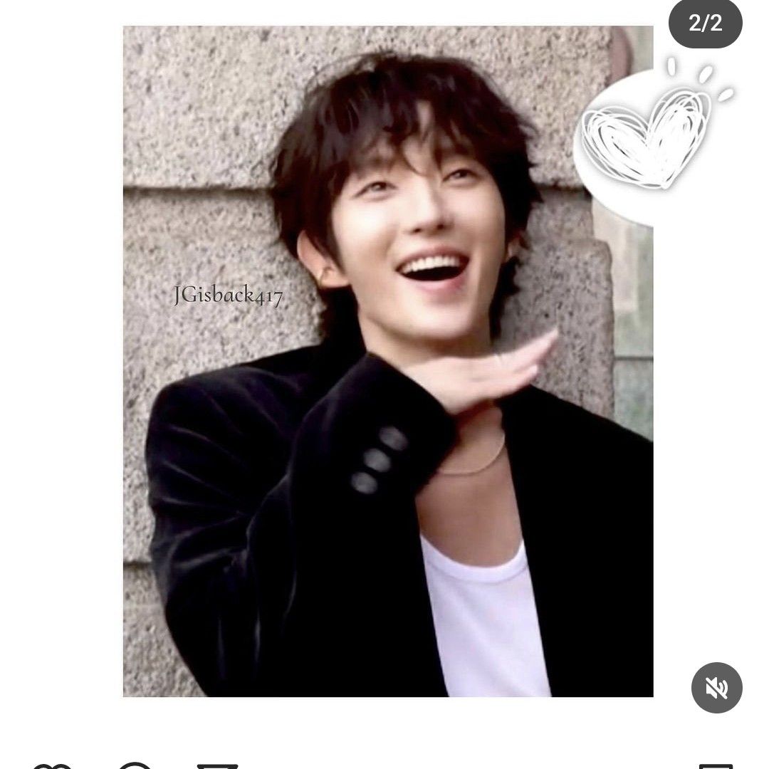 Behind-the-scenes cut of Lee Joongi