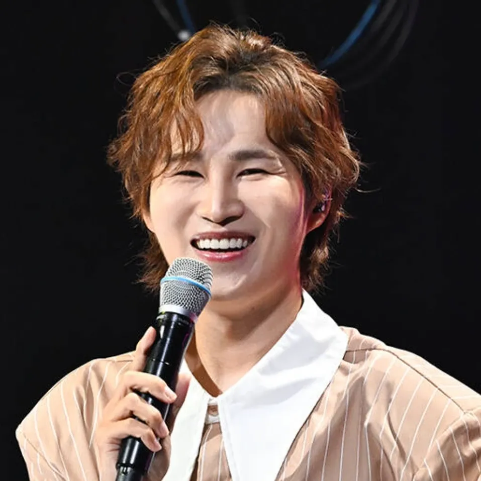 김희재의 비하인드 컷
