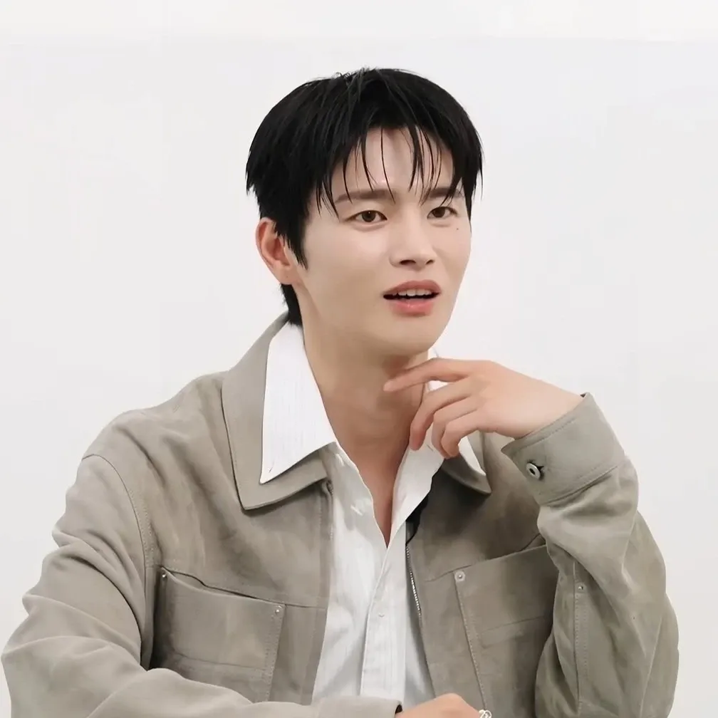 Latest photo of Seo Inguk
