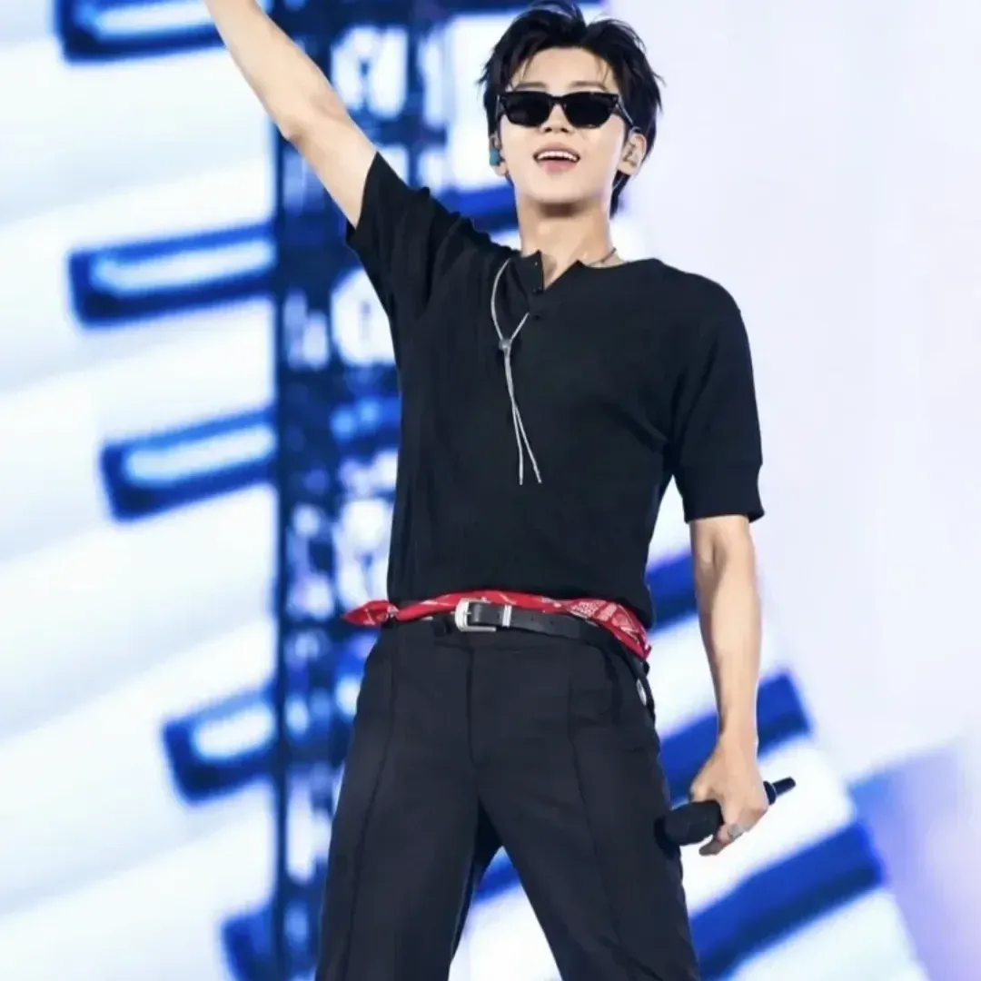Cuplikan di balik layar dari Lim Youngwoong