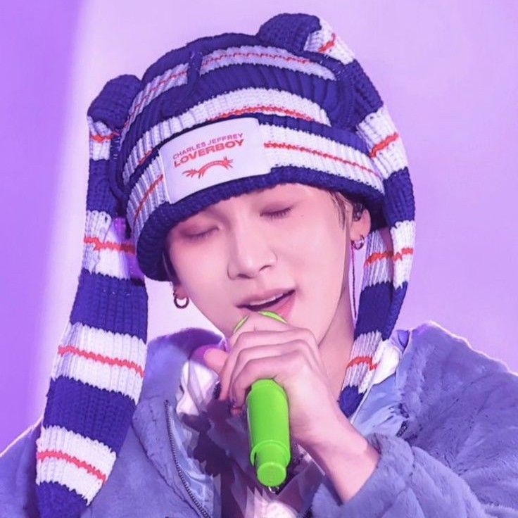 Behind-the-scenes cut of Key